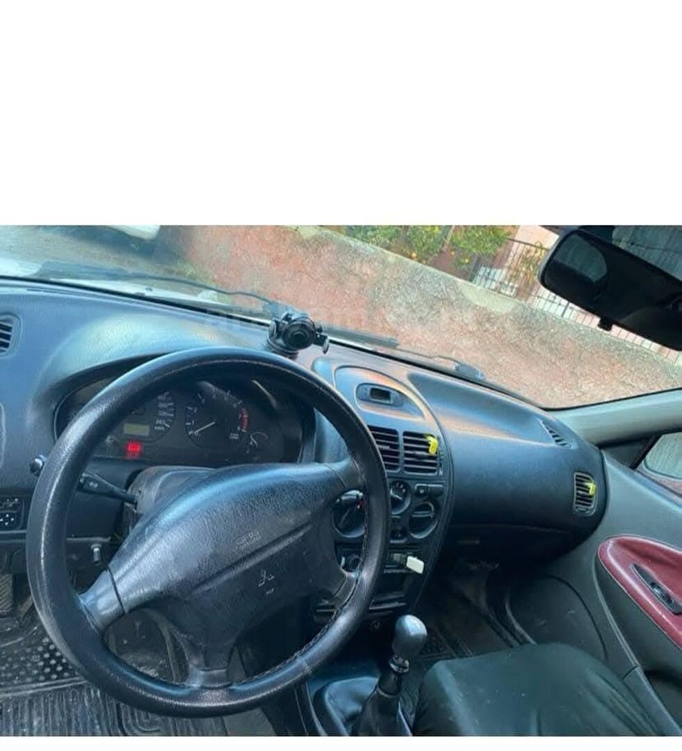 Sahibinden Mitsubishi Carisma 1.6 GL 2000 Model Adana 450.000 km Beyaz 3