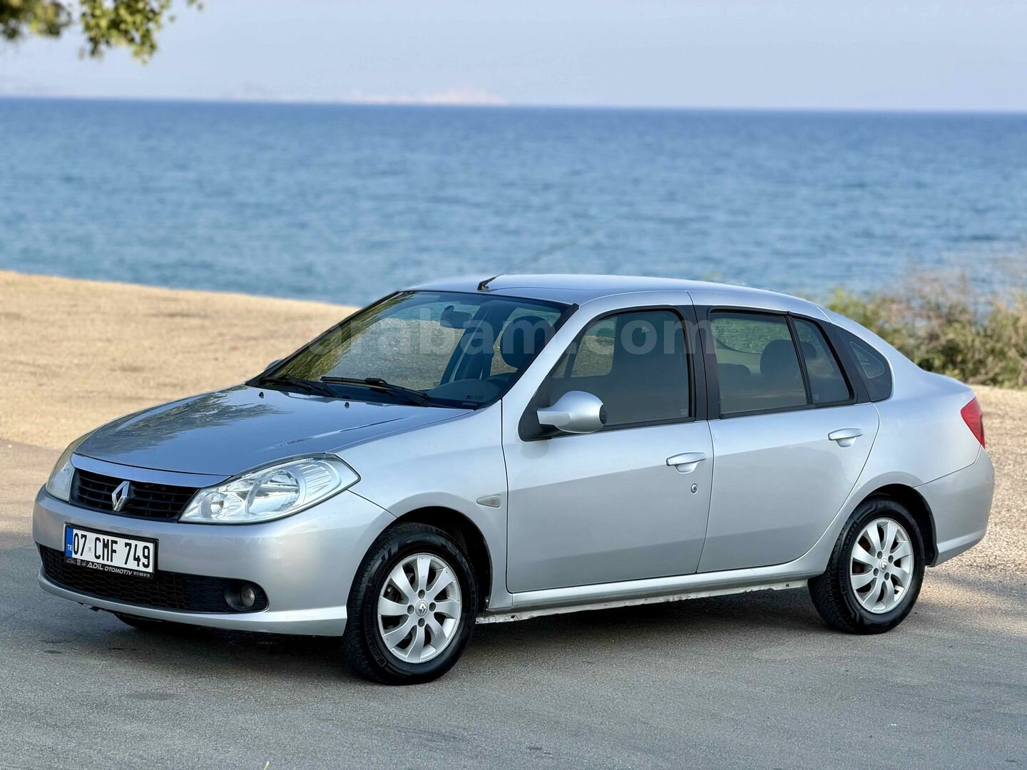 Galeriden Renault Symbol 1.5 dCi Expression 2010 Model Antalya 195.000 km Gri (Gümüş) 4