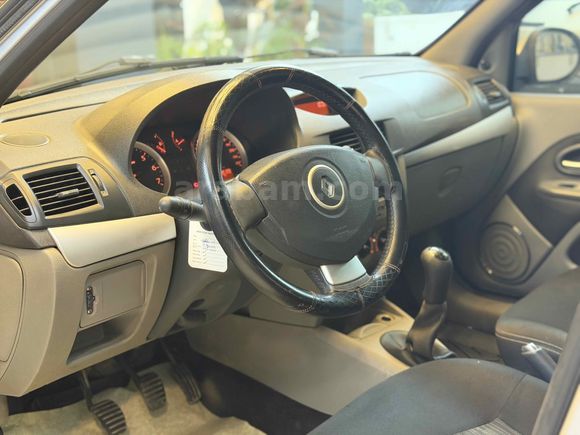 Galeriden Renault Symbol 1.5 dCi Expression 2010 Model Antalya