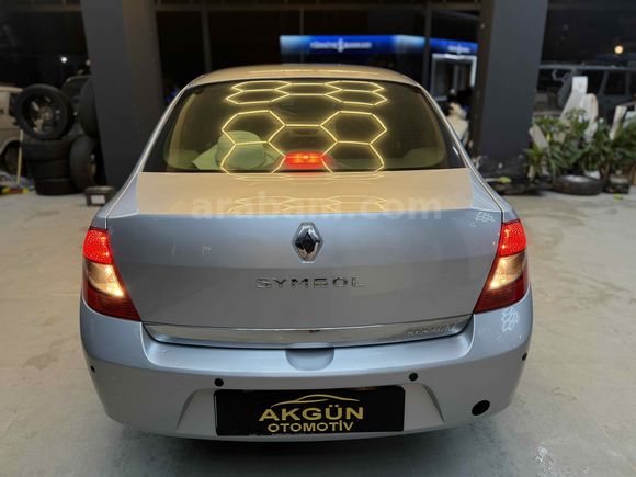 Galeriden Renault Symbol 1.5 dCi Expression 2010 Model Antalya