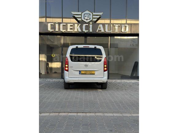 ÇİÇEKÇİ AUTO 'DAN CAM TAVANLI COMBO