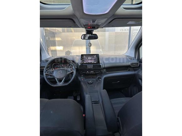 ÇİÇEKÇİ AUTO 'DAN CAM TAVANLI COMBO