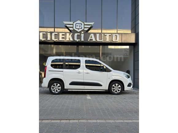 ÇİÇEKÇİ AUTO 'DAN CAM TAVANLI COMBO