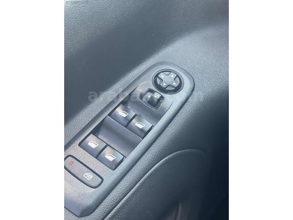 HATASİZ BOYASİZ KAYİTSİZ OPEL COMBO