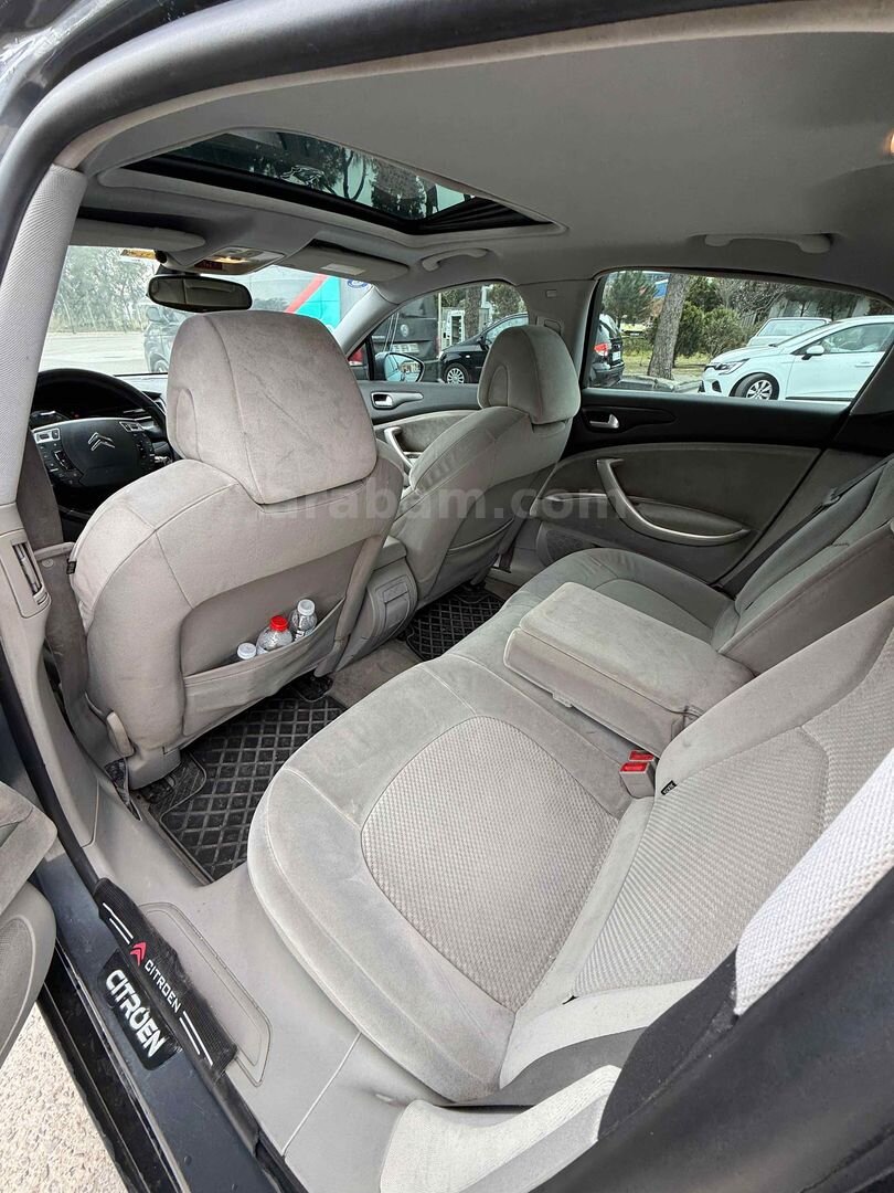 Sahibinden Citroen C5 1.6 HDi SX PK 2009 Model İzmir 330.000 km Mavi (metalik) 4