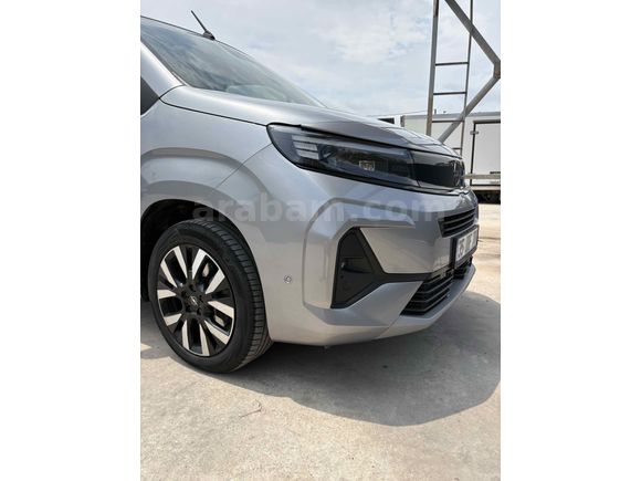 Sahibinden Opel Combo 1.5 CDTI Ultimate 2024 Model İzmir