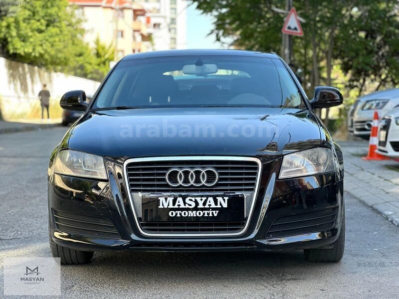 Galeriden Audi A3 Sportback 1.6 Attraction 2010 Model İstanbul 170.000 km Siyah