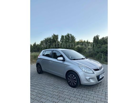 Sahibinden Hyundai i20 1.2 MPI Team 2011 Model 