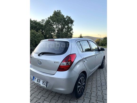 Sahibinden Hyundai i20 1.2 MPI Team 2011 Model 