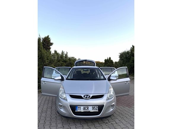Sahibinden Hyundai i20 1.2 MPI Team 2011 Model 