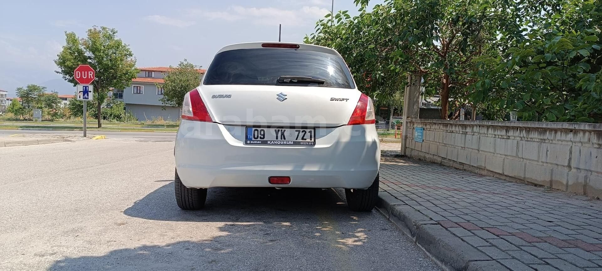 Sahibinden Suzuki Swift 1.2 GL 2012 Model Denizli 203.000 km Beyaz 4