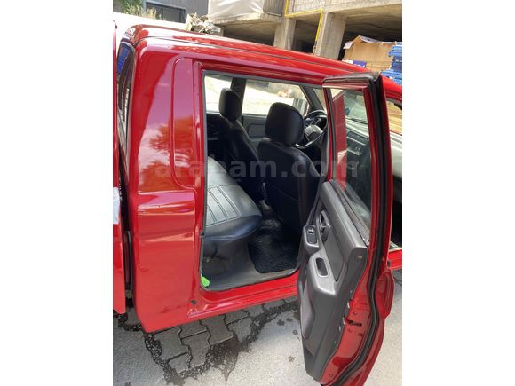Sahibinden Mitsubishi L 200 4x2 Pick Up 2000 Model 