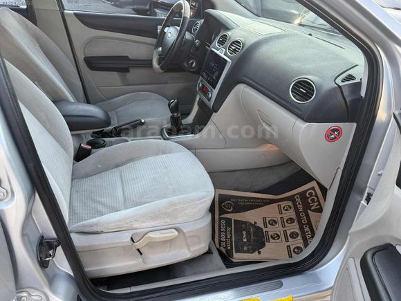 2008 MODEL FORD FOCUS