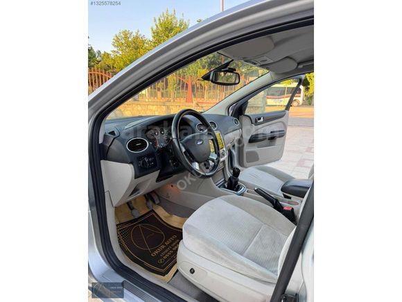 OKUR AUTO DAN FORD FOCUS Chia