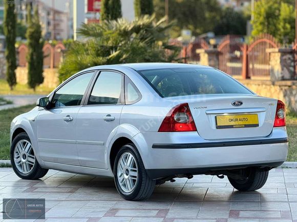 OKUR AUTO DAN FORD FOCUS Chia