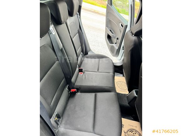 FIRSAT ARACI RENAULT CLIO 1.0 TURBO OTOMATIK