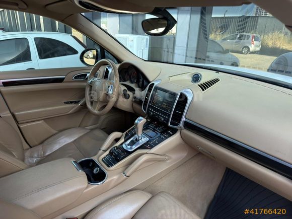 ENS/ PORSCHE CAYENNE PLATINIUM EDİTİON BAYİ 3.0 AİRMATİC PUSULA