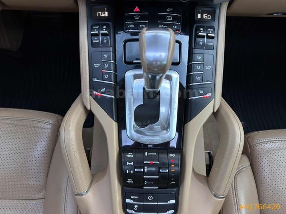 ENS/ PORSCHE CAYENNE PLATINIUM EDİTİON BAYİ 3.0 AİRMATİC PUSULA