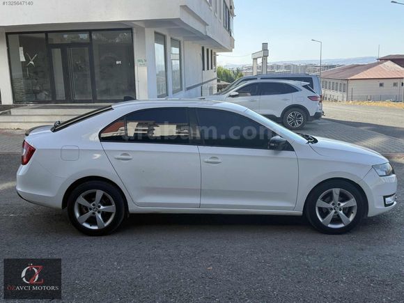 ÖZAVCI'dan 2016 SKODA RAPİD STYLE OTOMATİK 189 BİNDE