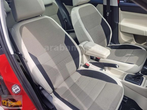 2015 SKODA RAPİD 1.2 TSİ GREENTEC STYLE DSG HATASIZ CAM TAVANLI