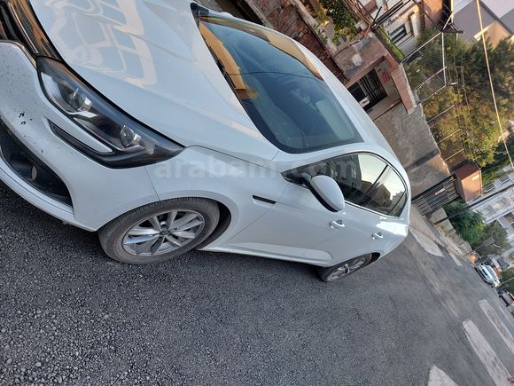 Sahibinden Renault Megane 1.5 Blue DCI Touch 2019 Model 