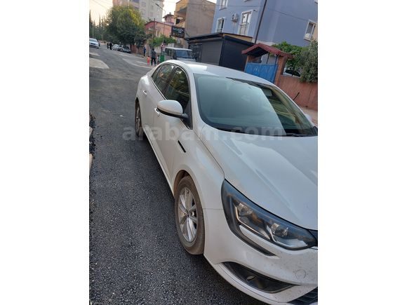 Sahibinden Renault Megane 1.5 Blue DCI Touch 2019 Model 