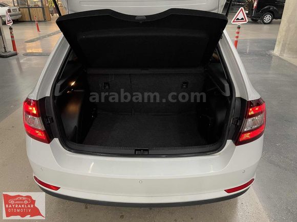 BAYRAKLAR'DAN 2016 RAPİD 1.4TDI GREENTEC STYLE DSG 136.000KM