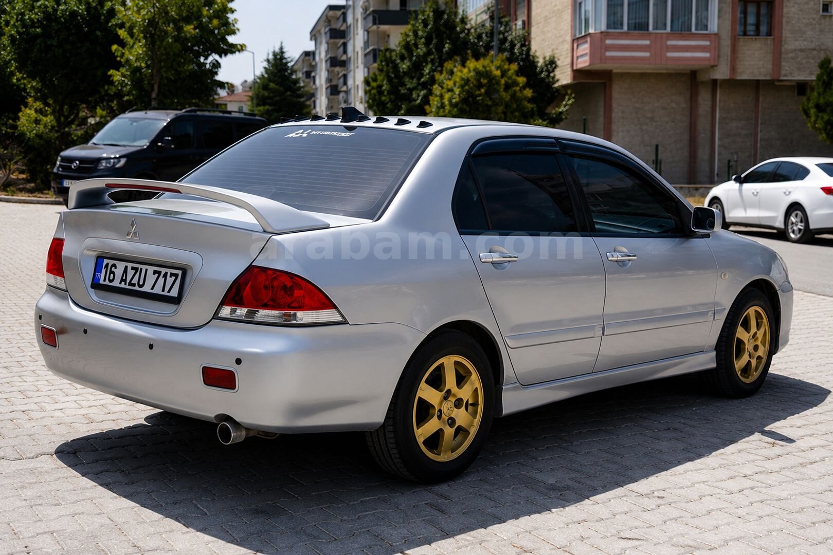 Sahibinden Mitsubishi Lancer 1.6 Invite 2005 Model Bursa 260.000 km Gri (Gümüş) 4