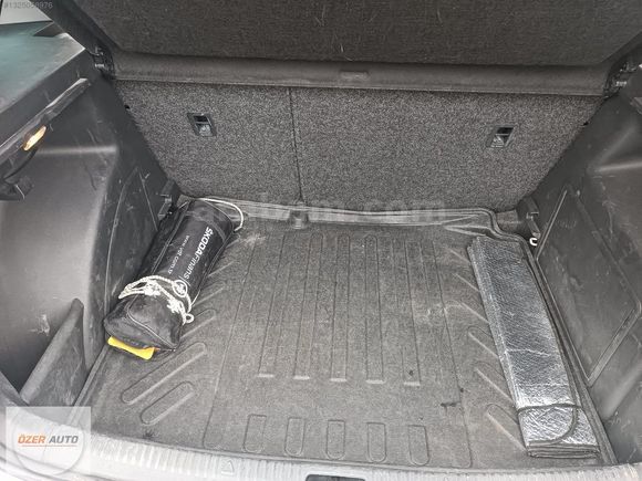 "ÖZER AUTO" 2016 SKODA RAPİD CAM TAVAN 158.000 KM