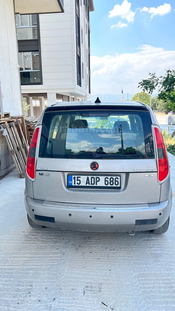 Sahibinden Skoda Roomster 1.4 TDI 2009 Model Burdur 158.450 km Bej 4