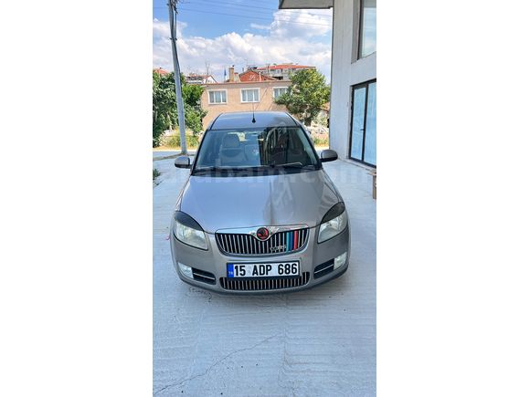 İKİNCİ SAHİBİNDEN  Skoda Roomster 1.4 TDI 2009 Model 