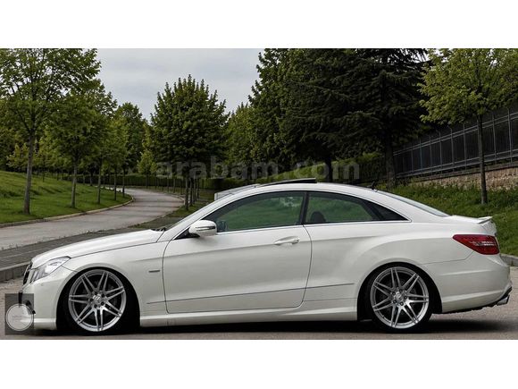NİRVANA | KUSURSUZ KONDİSYON DÜŞÜK KM E250 COUPE