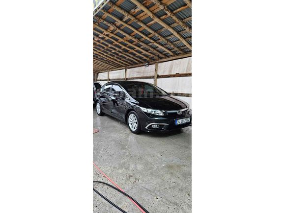 Sahibinden Honda Civic 1.6i VTEC Eco Elegance 2012 Model 