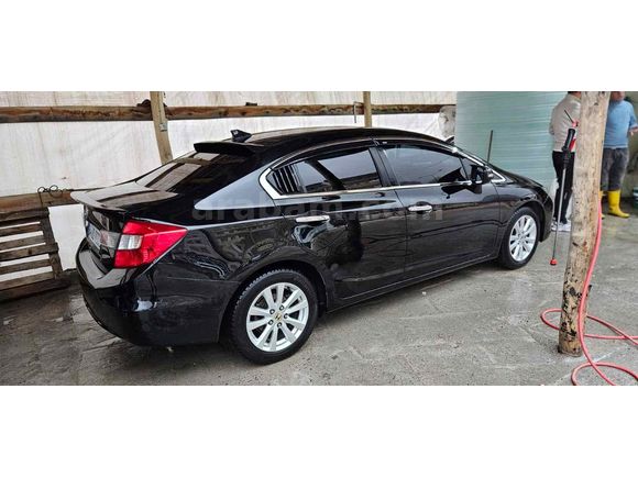 Sahibinden Honda Civic 1.6i VTEC Eco Elegance 2012 Model 