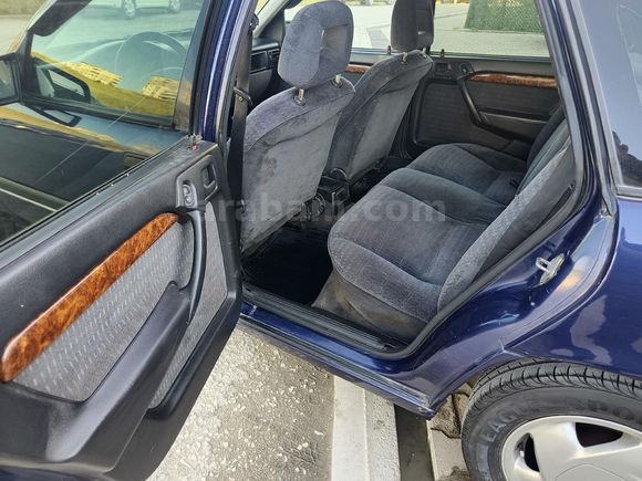 Galeriden Opel Vectra 2.0 CD 1995 Model Ankara