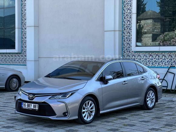 Sahibinden Toyota Corolla 1.5 Dream 2021 Model 
