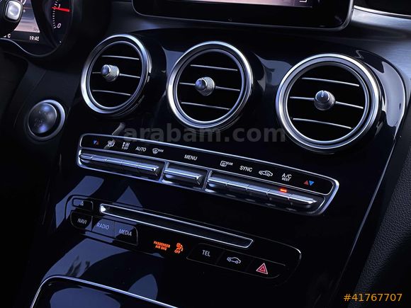 ORJİNAL 2017 C200D AMG 79 BİN KM CAM TAVANLI DEĞİŞENSİZ