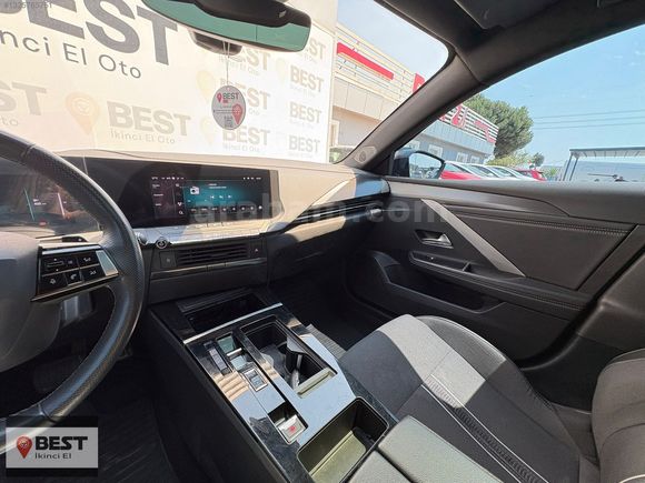 BEST 2.EL'DEN CAM TAVAN OPEL ASTRA 1.2 T GS (2025)