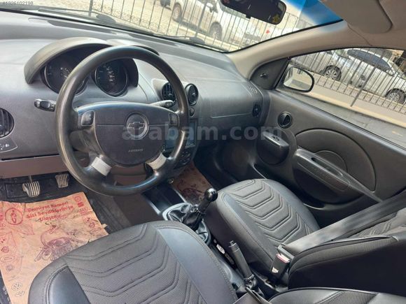 ORJİNAL 164.000 KM'DE TEMİZ AİLE ARACI