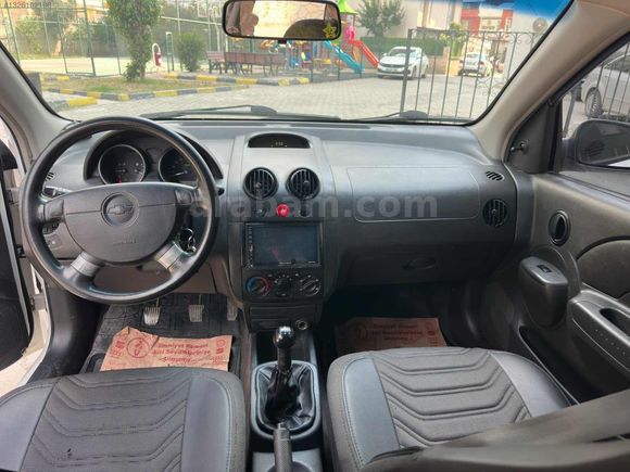 ORJİNAL 164.000 KM'DE TEMİZ AİLE ARACI