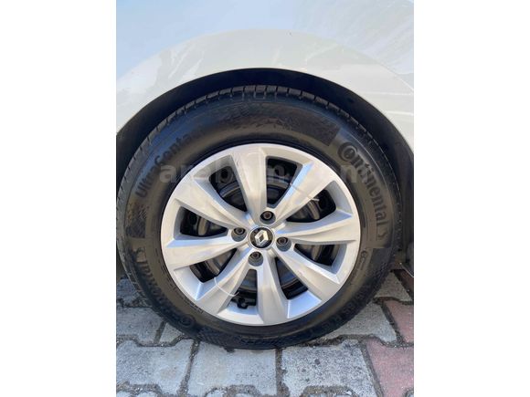  Renault Clio/ 1.0 SCe/ Joy 2022 Model /Temiz Bakımlı