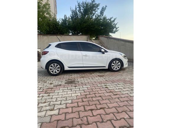  Renault Clio/ 1.0 SCe/ Joy 2022 Model /Temiz Bakımlı