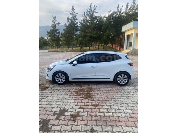  Renault Clio/ 1.0 SCe/ Joy 2022 Model /Temiz Bakımlı