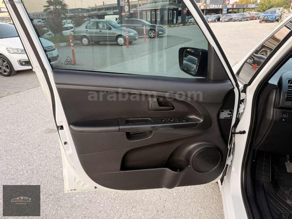 SAMİOĞULLARINDAN 2011 MODEL KİA VENGA 1.4 CRDİ 90 HP 6 İLERİ ORJ