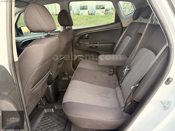 SAMİOĞULLARINDAN 2011 MODEL KİA VENGA 1.4 CRDİ 90 HP 6 İLERİ ORJ