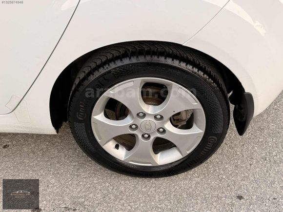 SAMİOĞULLARINDAN 2011 MODEL KİA VENGA 1.4 CRDİ 90 HP 6 İLERİ ORJ