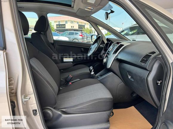 2011 MODEL 1.6 DİZEL,SANRUF VE CAMTAVANLI 128 ps