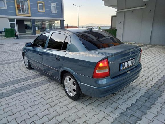 DEĞİŞENSİZ SEDAN OPEL ASTRA