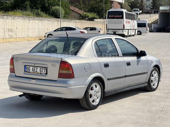 // ÜNLÜ // 2001 MODEL OPEL ASTRA 1.6 ELEGANCE