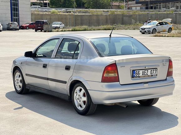 // ÜNLÜ // 2001 MODEL OPEL ASTRA 1.6 ELEGANCE